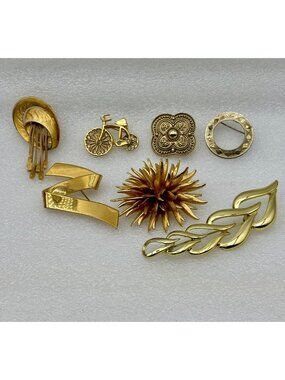 60s-90s Gold Tone Brooches/Pins 7 Pc  Assortment 9689